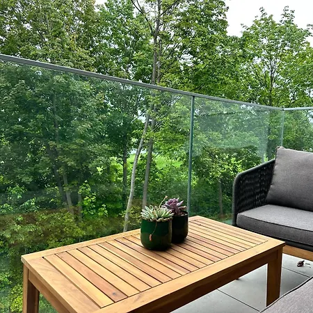 Pinia Apartment
